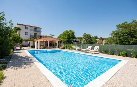 Location Maison à Zmijavci 12 personnes