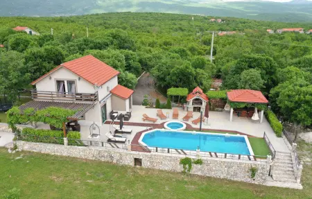 Location Maison à Grab 5 personnes