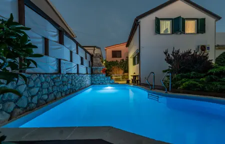 Location Maison à Vir 8 personnes