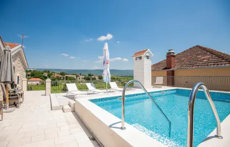 Location Maison à Zmijavci 8 personnes