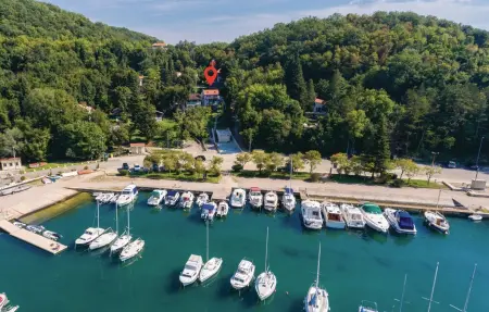 Location Maison à Omisalj 8 personnes