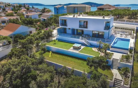 Location Maison à Seget Vranjca 8 personnes