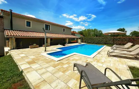 Location Maison à Katun 6 personnes