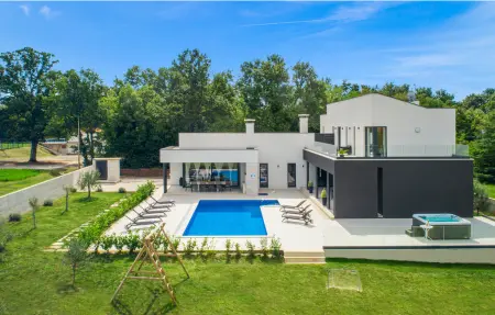 Location Maison à Kujici 12 personnes