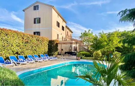 Location Maison à Sveti Anton 12 personnes