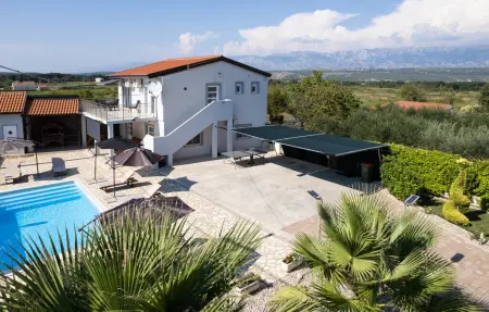 Location Maison à Islam Latinski 11 personnes