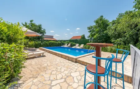 Location Maison à Lisane Tinjske 10 personnes