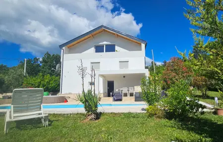 Location Maison à Hrvace 8 personnes