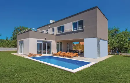 Location Maison à Kozino 6 personnes