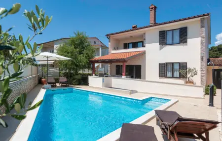 Location Maison à Pula 8 personnes