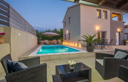 Location Maison à Kras 6 personnes