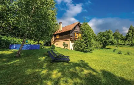 Location Maison à Breze 9 personnes