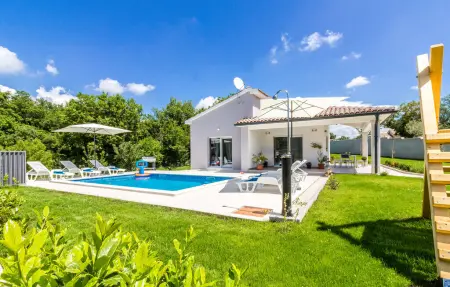 Location Maison à Cetinici 6 personnes