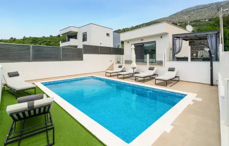 Location Maison à Srinjine 6 personnes