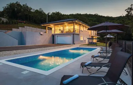 Location Maison à Bregi 10 personnes