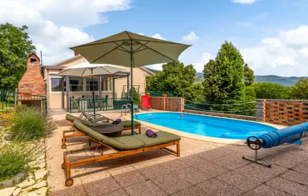 Location Maison à Ledenice 6 personnes