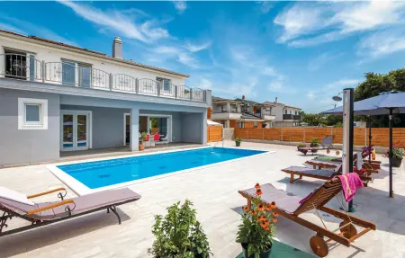 Location Maison à Pula 8 personnes