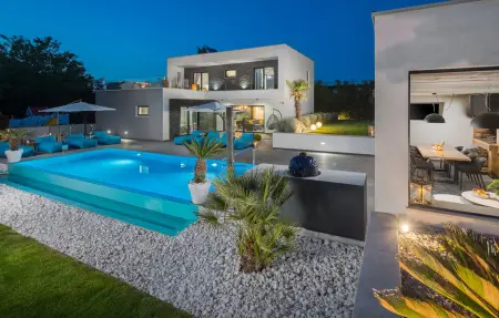 Location Maison à Sivati 8 personnes