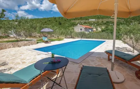 Location Maison à Vid 4 personnes