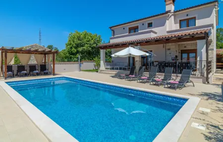 Location Maison à Vodnjan 8 personnes