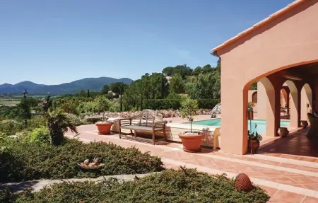 Location Maison à Pierrerue 6 personnes