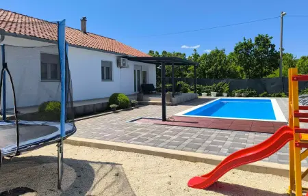 Location Maison à Vinjani Gornji 8 personnes