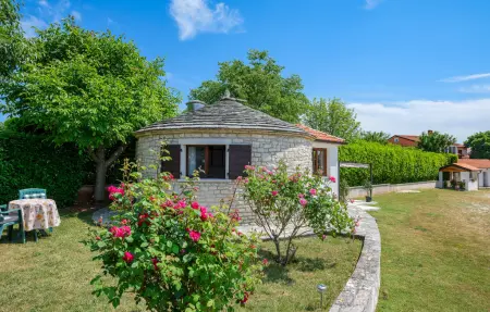 Location Maison à Zminj 3 personnes