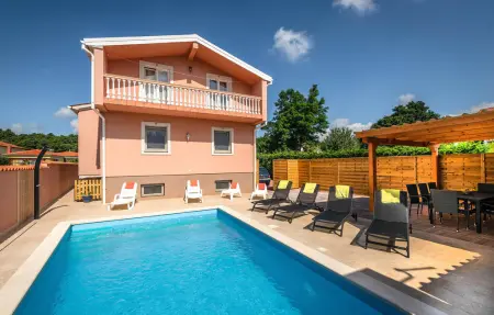 Location Maison à Marcana 8 personnes