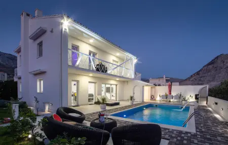 Location Maison à Zrnovnica 8 personnes