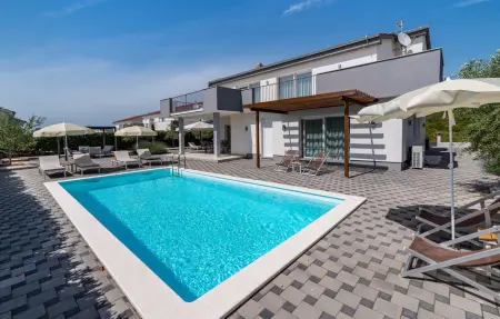 Location Maison à Debeljak 8 personnes