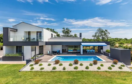 Location Maison à Valbandon 8 personnes