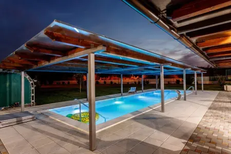 Location Maison à Neorić 8 personnes