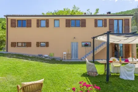 Location Villa à Pergola 8 personnes