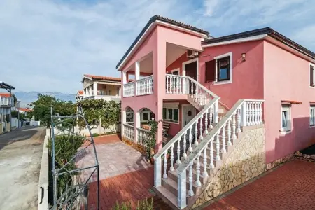 Location Maison à VIR 8 personnes