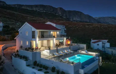 Location Maison à Kucine 10 personnes