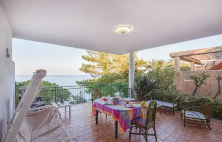 Location Maison à Altavilla Milicia 4 personnes