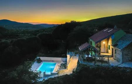 Location Maison à Brstanovo 7 personnes