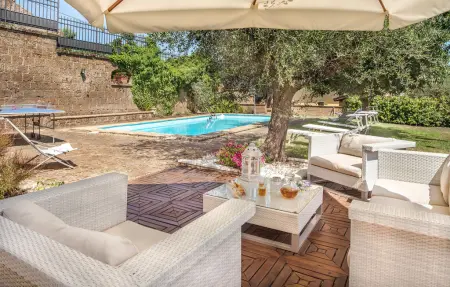 Location Maison à Collevecchio 10 personnes