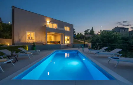 Location Maison à Vrh 8 personnes