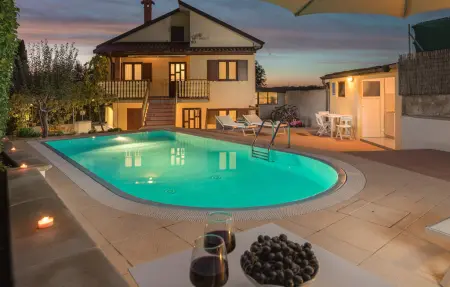 Location Maison à Svetvincenat 8 personnes