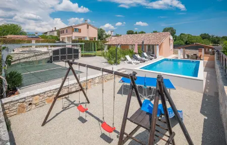 Location Maison à Barban 6 personnes