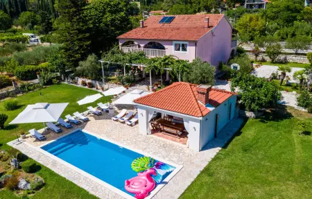 Location Maison à Gruda 10 personnes