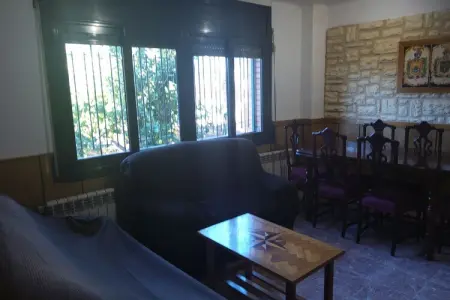 Location Maison à Esparreguera 6 personnes