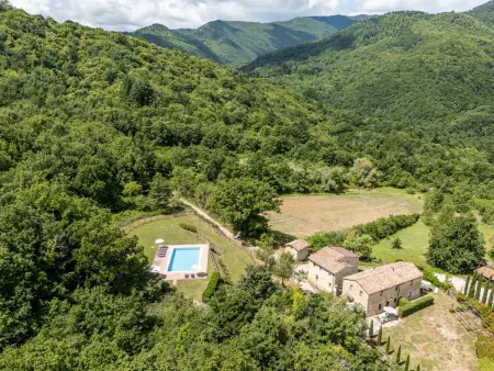 Location Gîte à Travale 17 personnes