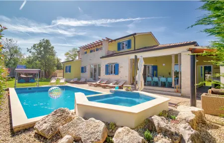 Location Maison à Naselje Muzini 12 personnes