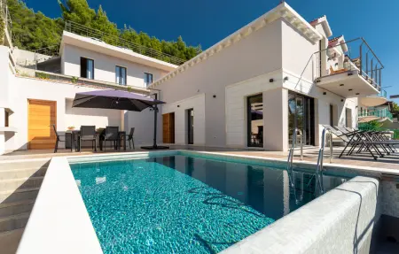 Location Maison à Blato 8 personnes