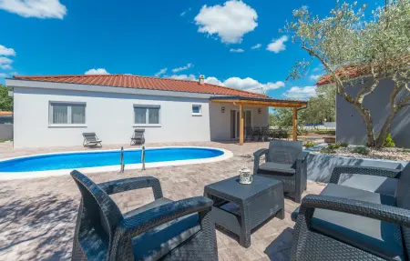 Location Maison à Sikovo 8 personnes