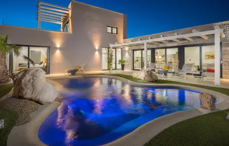 Location Maison à Kastelir 8 personnes