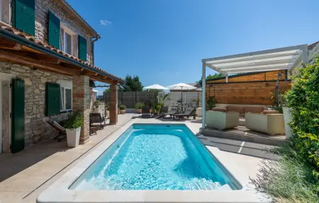 Location Maison à Barban 4 personnes