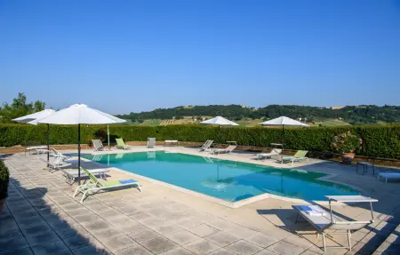 Location Maison à Tolentino 20 personnes